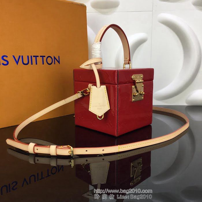 路易威登LV 頂級原單 拋光Monogram Vernis漆面皮革版 Bleecker Box手袋 路易威登方形珠寶箱時尚升級 手提或斜挎  YDH2393